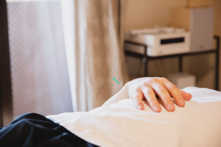 Qu&rsquo;est-ce que l&rsquo;acupuncture ? Origines et définition